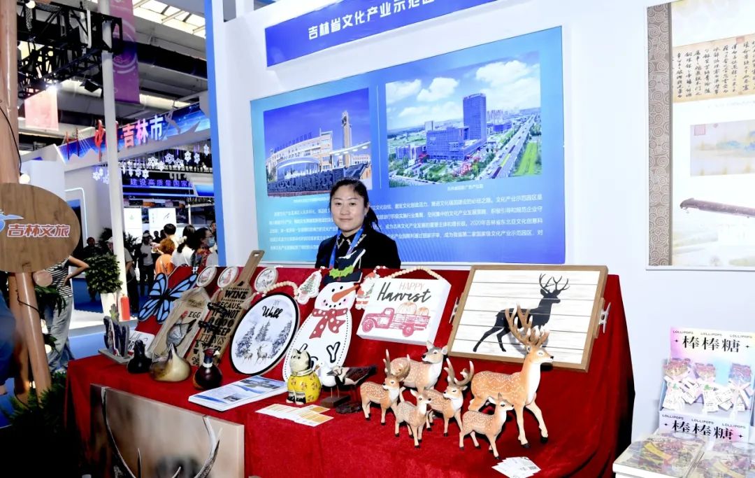 鎶㈠厛鎺㈢濂ョ壒鑾辨柉,鎶㈠厛鎺㈠崠鍦哄畬鏁寸増