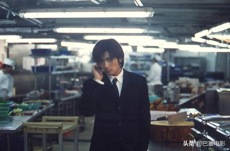 王菲谢霆锋旧照曝光甜蜜,谢霆锋王菲早期恩爱场面