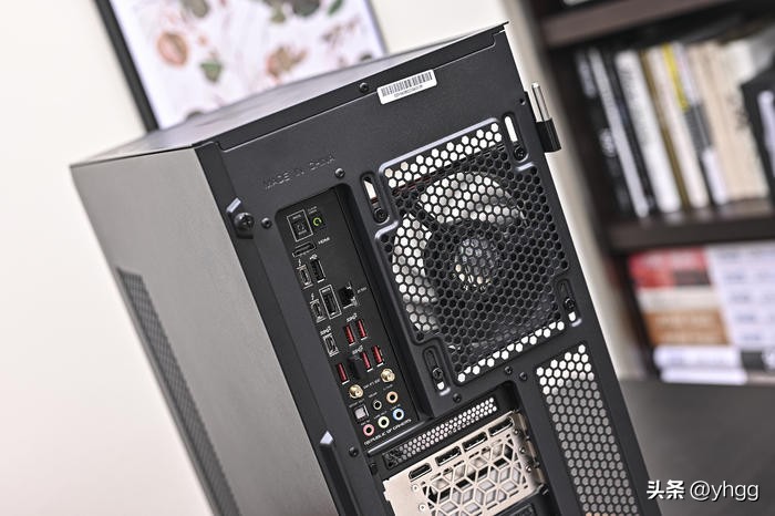 低调实用中塔——ROGZ690HERO+影驰4070Ti+银欣FARAB2装机展示