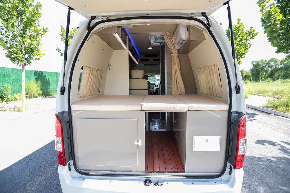 10万左右的超长轴超高顶b型房车,配置最全最便宜的b型房车