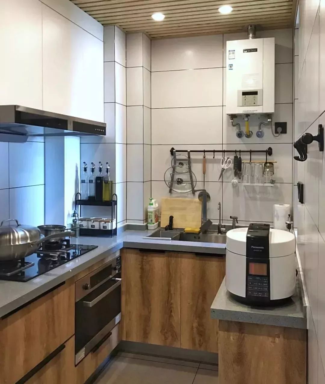 燃气热水器防止中毒,燃气热水器在卫生间危险吗