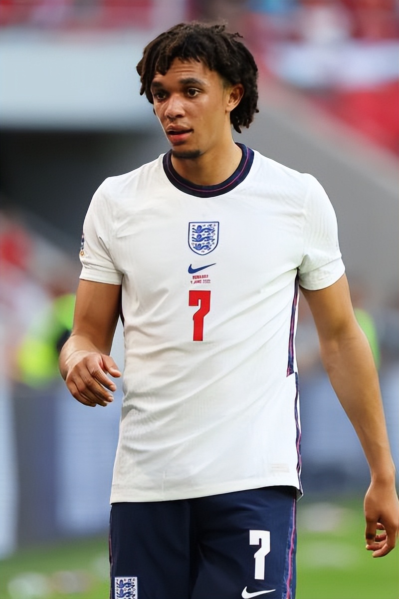 姆巴佩同期数据与梅西c罗对比,espn评nba百大球星前10