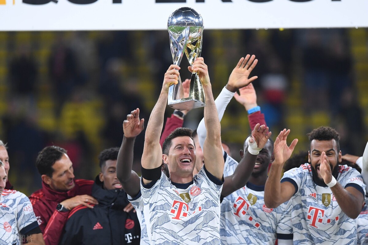 梅西莱万c罗领衔,梅西c罗领衔fifa年度最佳阵容