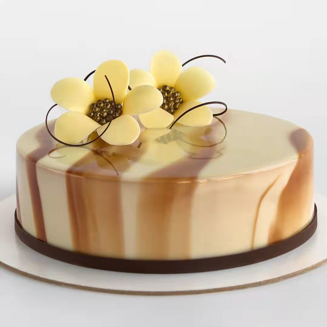 价值2000元的完美镜面蛋糕有多美？顶级镜面蛋糕设计欣赏