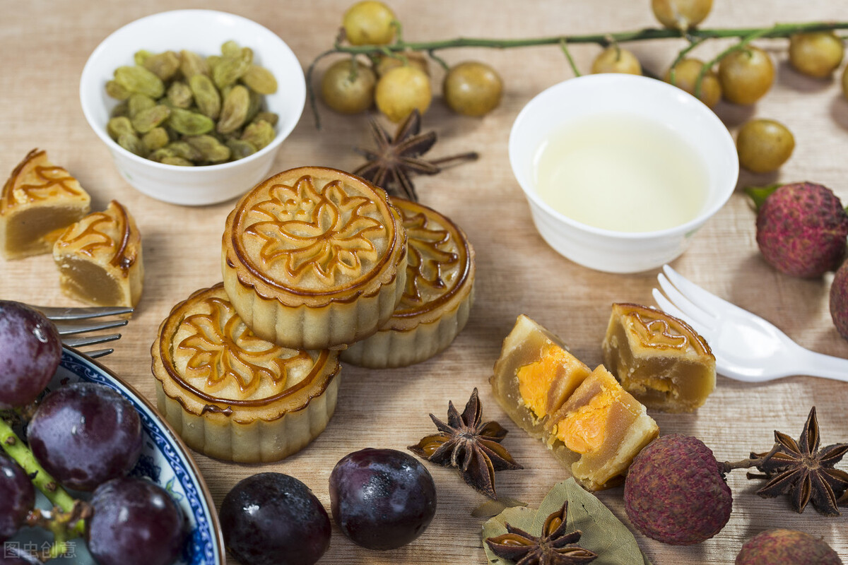 中秋节给父母送什么礼物,中秋节是直接给父母钱还是买东西