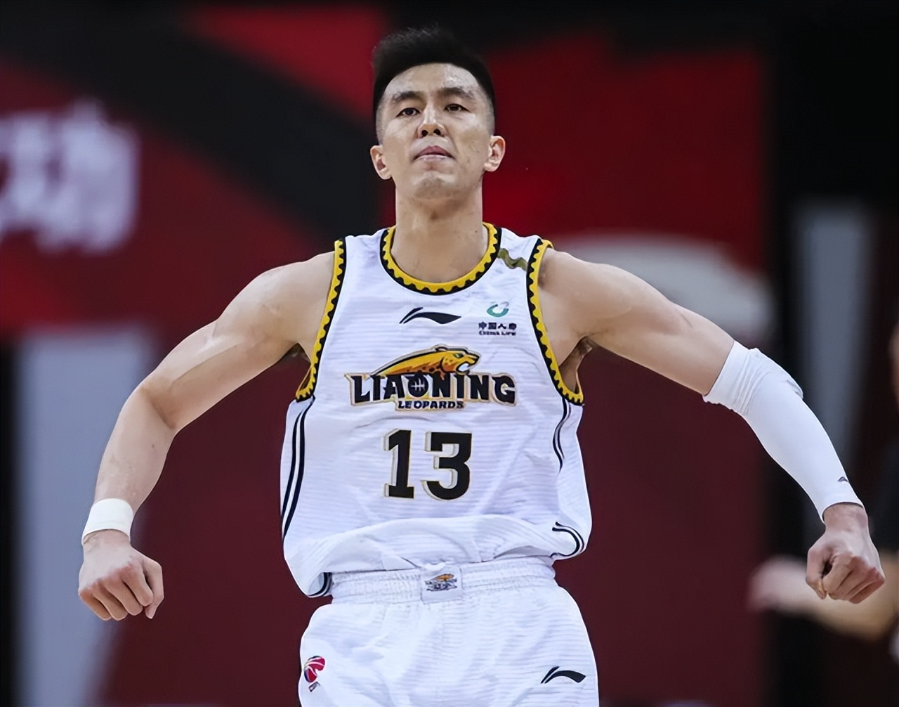 高诗岩顶替郭艾伦,高诗岩2500万转会