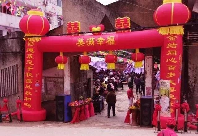 纪实：贵州岳父用床单包裹女婿抛入河中，家人：给了12万还这么狠