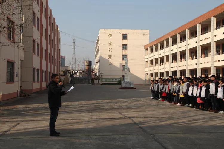 难忘母校永远的恩师,难忘恩师感恩母校实践报告