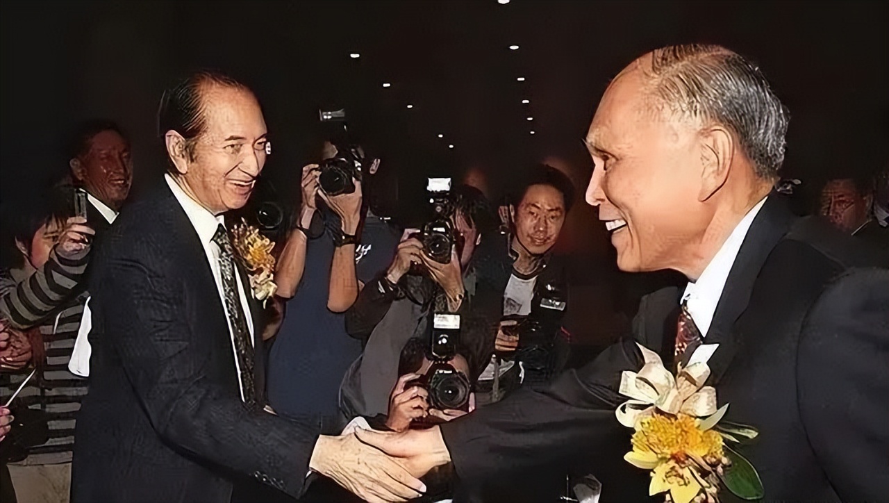 李惠堂曾经也是亚洲球王,中国足球传奇人物李惠堂