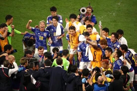 日本队世界杯男篮大翻盘,日本队强势夺冠