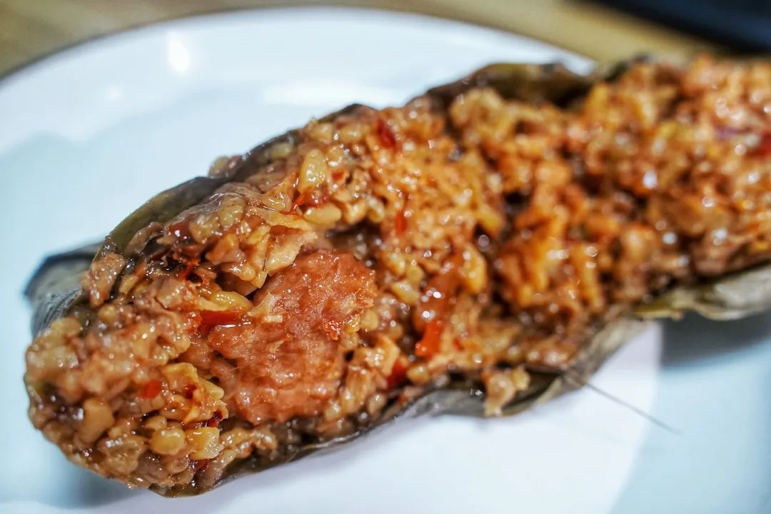 日本网红中国人吃粽子,中国人吃粽子有1600多年了吗