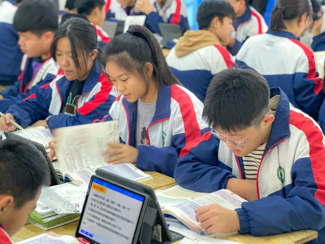 南湖行知丨【战“疫”线下篇】封校不封爱,温暖一直在