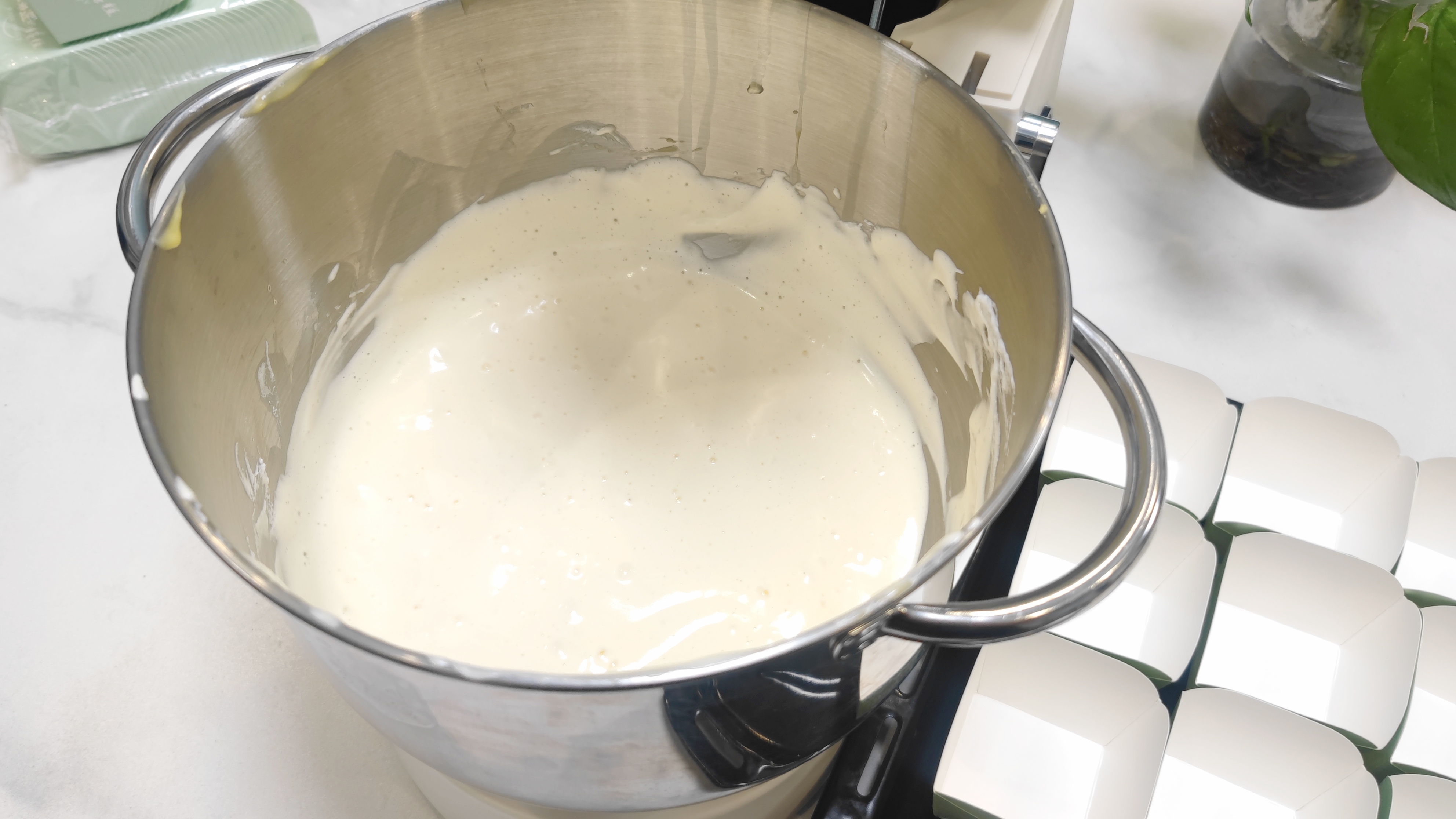 长帝企鹅顶顶和海氏m6哪个好,企鹅顶顶厨师机做蛋糕