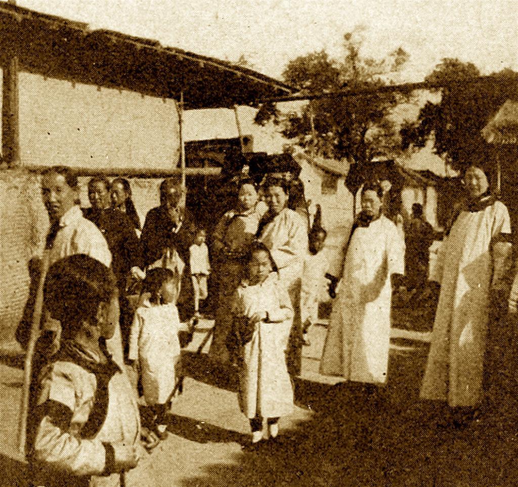 30张经典老照片说说,很有年代感的老照片