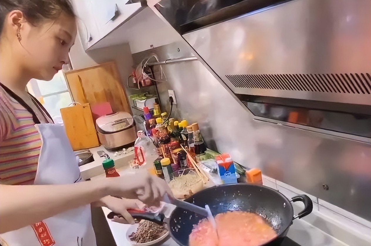 家庭故事:老婆不在家,与小姨子发生的那点事,差点家庭破裂