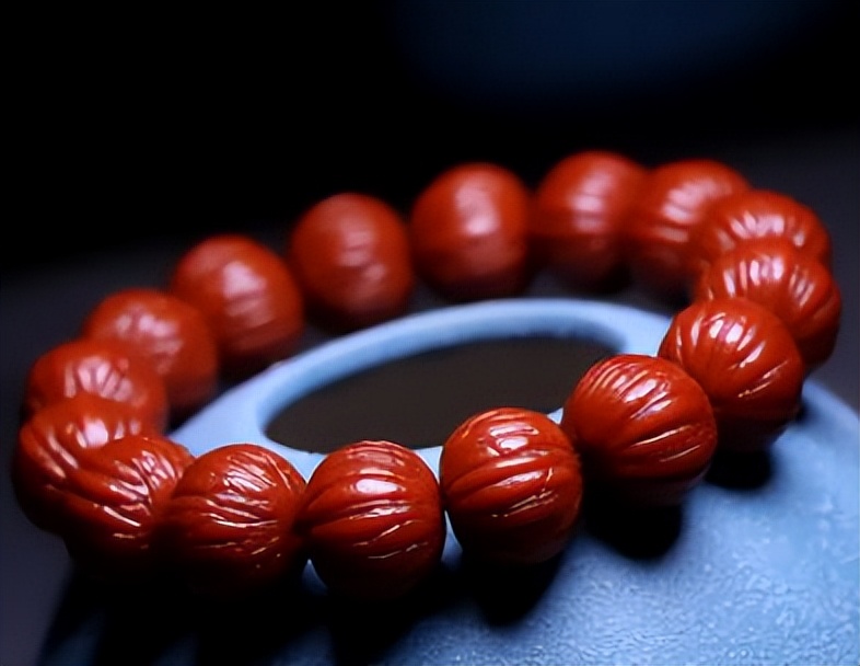 核桃手串怎么盘玩效果最好,京八棱蚂蚁纹小核桃手串怎么盘玩