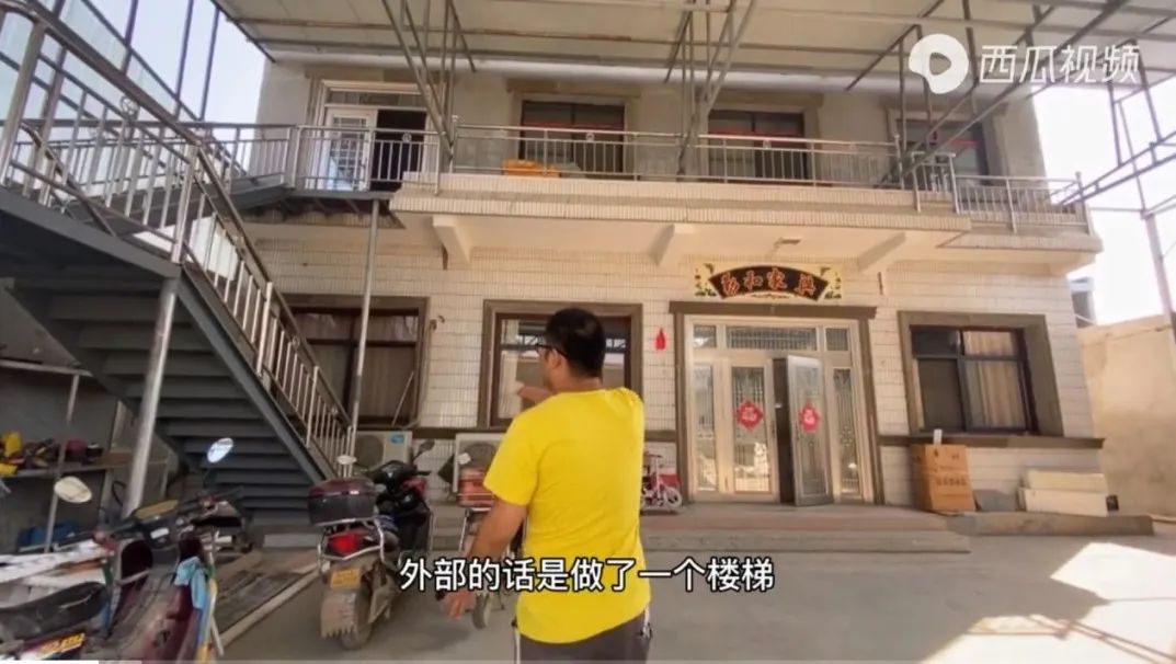 想回乡开小卖部“躺平”？我家四十年经验告诉你没那么容易