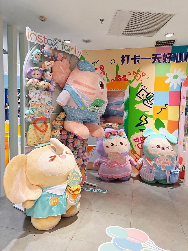 富士instax博物馆携手公益组织发起动物保护主题活动