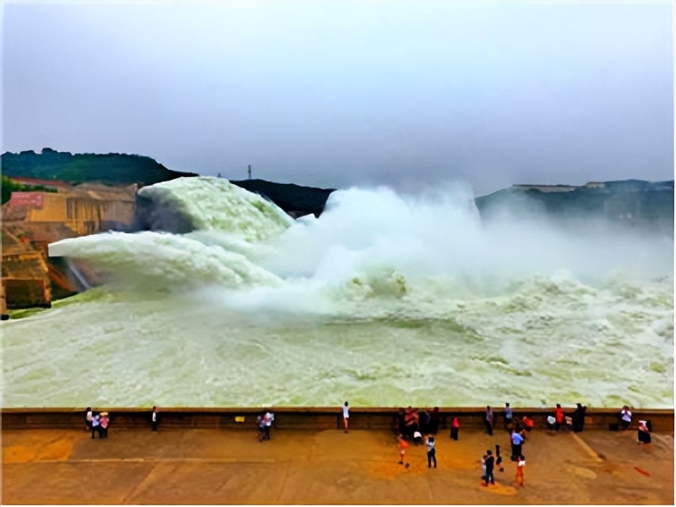 中国最受欢迎的十大端游,中国最受欢迎自驾游318