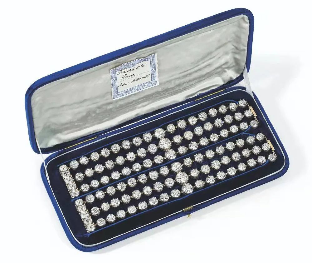 国际上钻石真的涨价了吗,天然钻石现在是涨价还是掉价