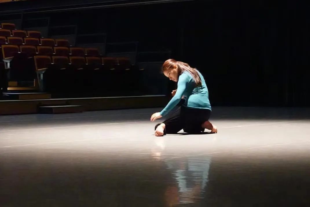 还记得《哥哥太爱我》的妹妹土屋太凤吗？她当妈妈啦！