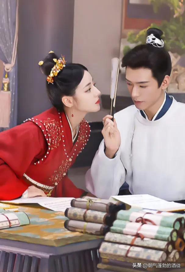 手机里都有什么好看的图片,手机好看图片在哪下