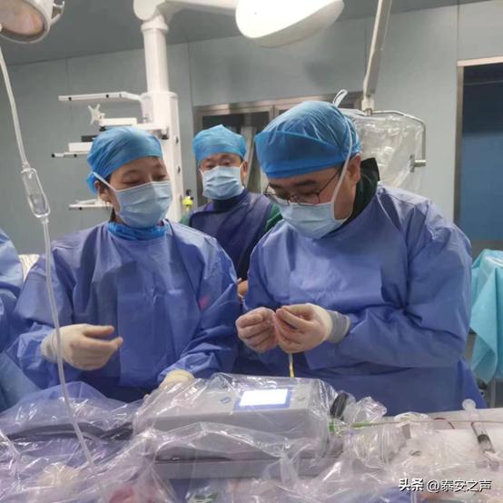 喜讯！*安泰**八十八医院成功完成*安泰**市首例应用IVUS-OCT一体机全程指导心脏生物可吸收支架介入手术