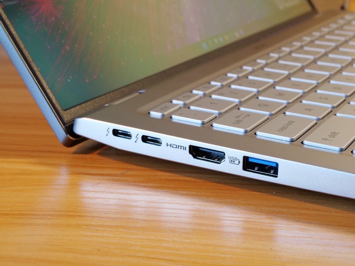 摸鱼不如兼职，入手轻薄本做生产力工具，网友：可以补贴家用