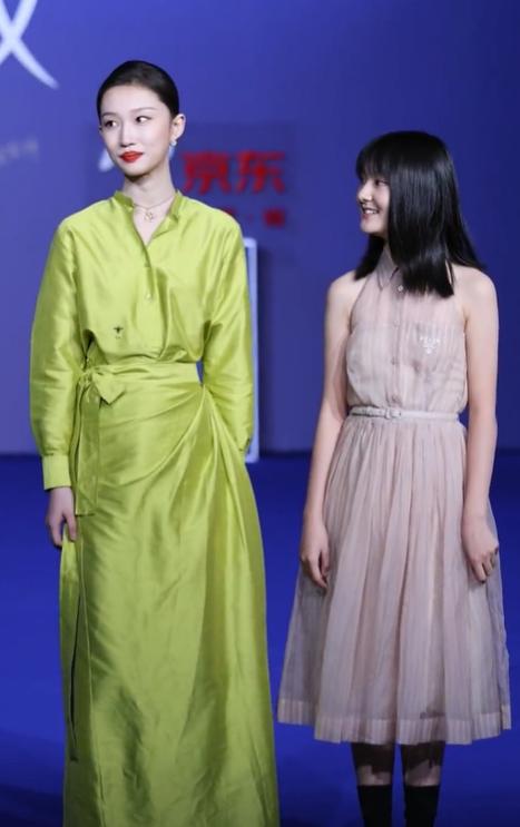 上海这一夜，内娱来了一大半，吴京谢霆锋拿大奖，冯小刚忙着交际