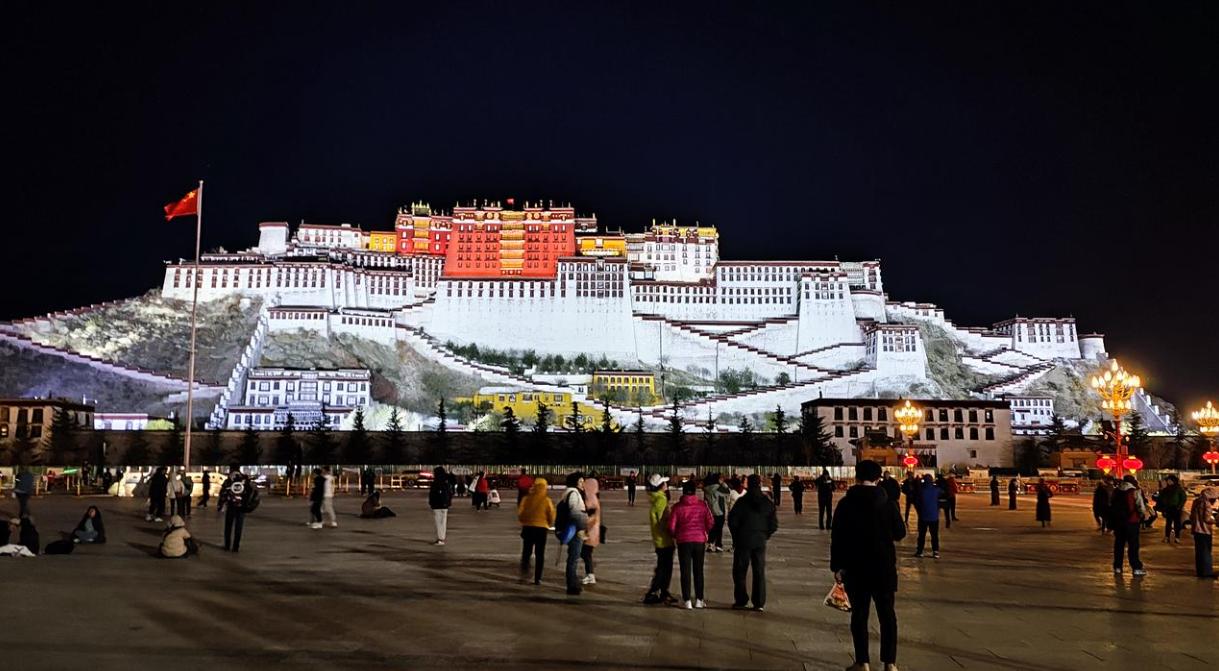 2个人去云南旅游5天多少钱,去北京穷游三天需要多少钱费用