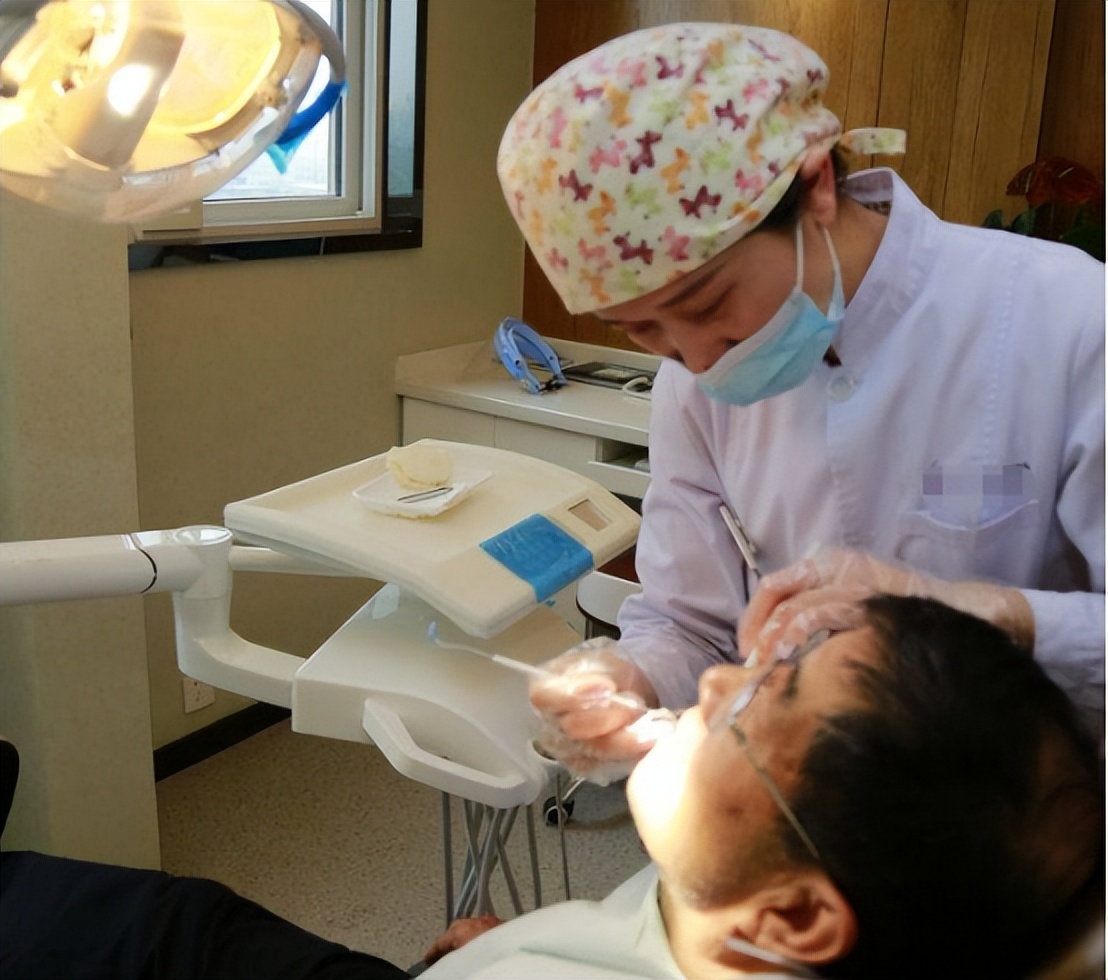 口腔溃疡喝维c泡腾片有用吗,孩子口腔溃疡可以喝维c泡腾片吗