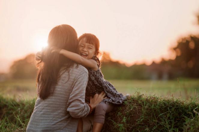 孩子碰到隐翅虫应该怎么处理,隐翅虫落在宝宝身上怎么办