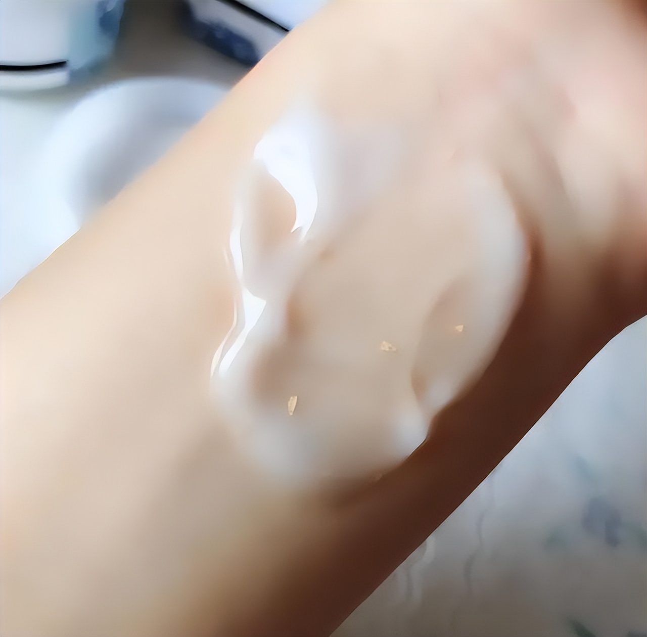 贵妇面霜和平价妮维雅面霜的区别 (好的面霜和便宜的面霜有什么区别)