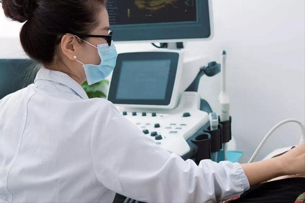 女人绝经后怎样调理可以更年轻,为什么很年轻就绝经了