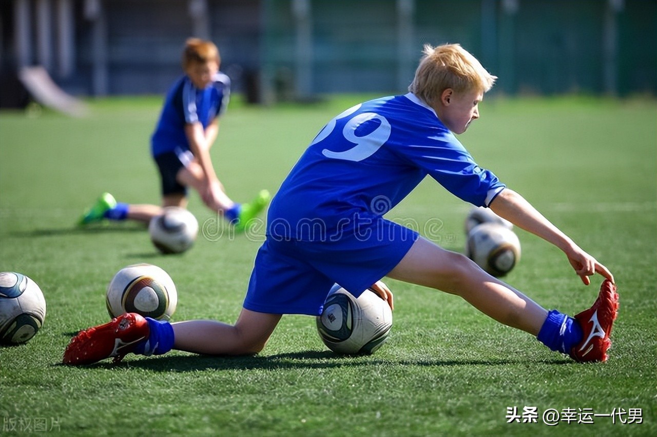 中国足球名将杨晨近况怎么样,杨晨在国内踢不上球去国外