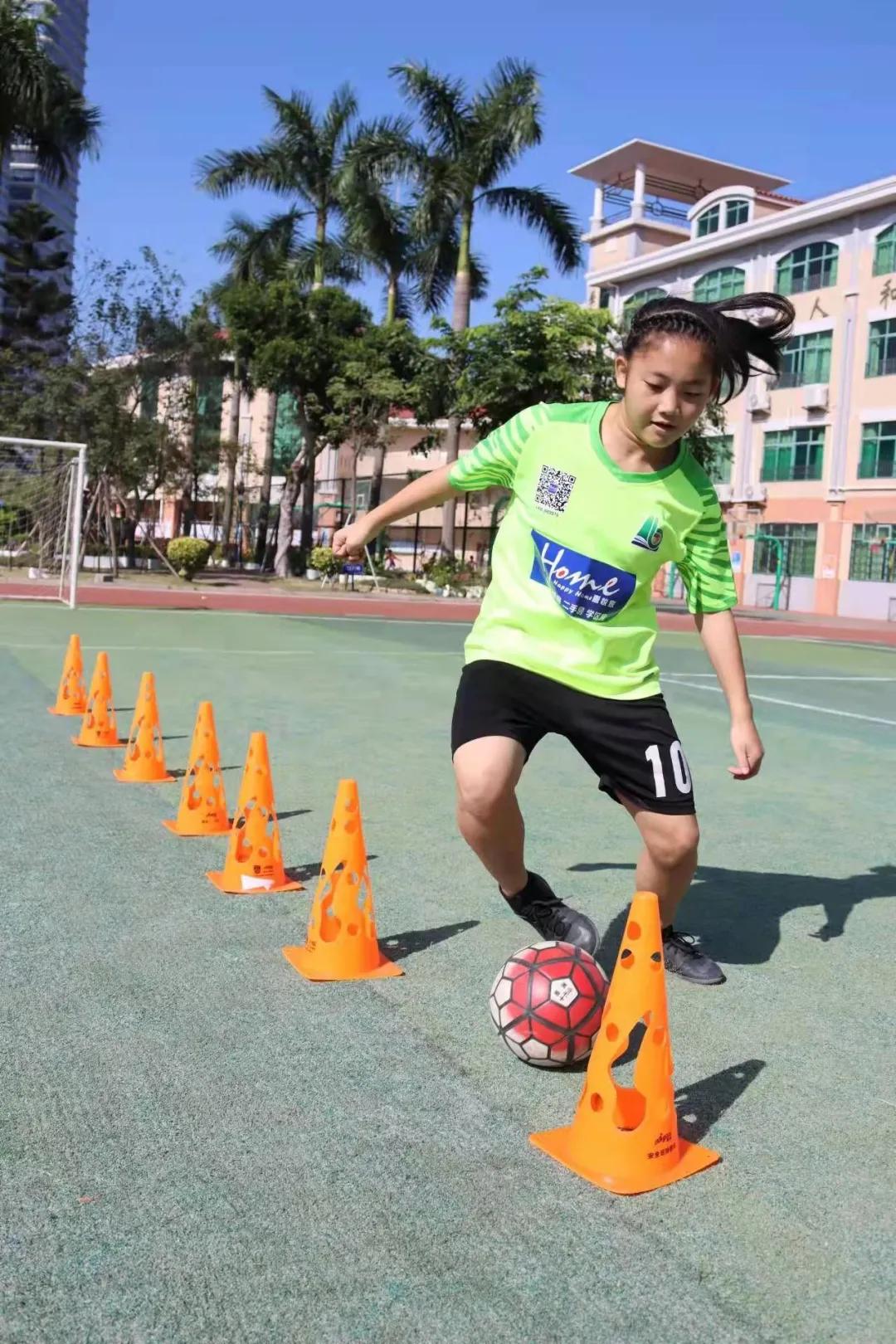 涓浗鐢峰コ瓒抽潚灏戝勾,灏戝勾瓒崇悆涓浗鐢疯冻