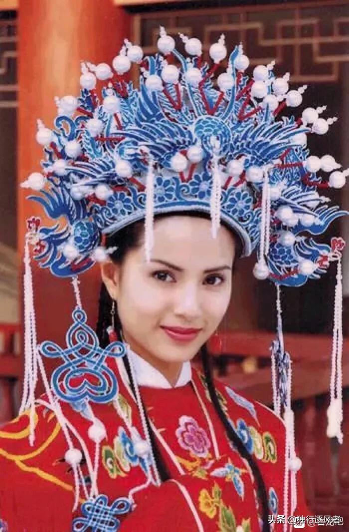 周慧敏关之琳李嘉欣邱淑贞谁更美,李嘉欣和关之琳周慧敏是什么脸型