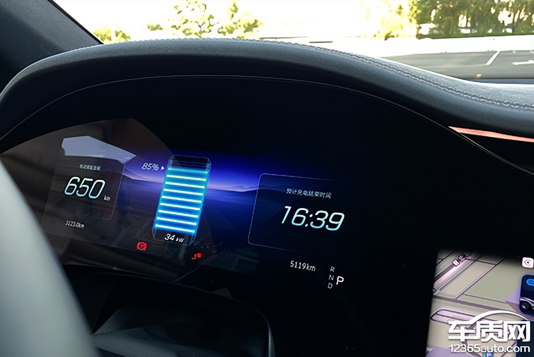 奔驰eqssuv深度评测,2022款奔驰eqs日常实用性测试报告