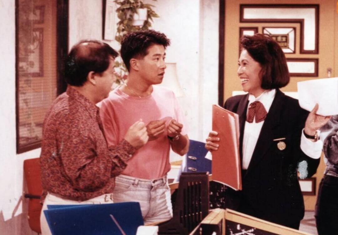 恋人妻、追青霞、混黑道、建豪宅，“武侠片之父”的江湖往事……