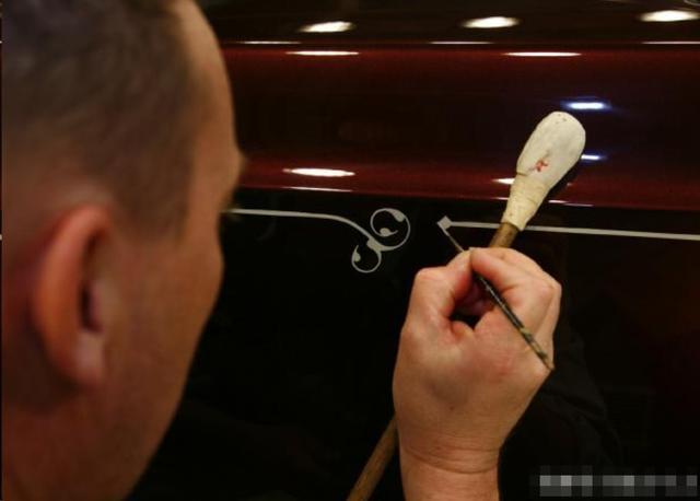 男子买600万劳斯莱斯，唯一缺点是不敢洗车，洗一次亏10万