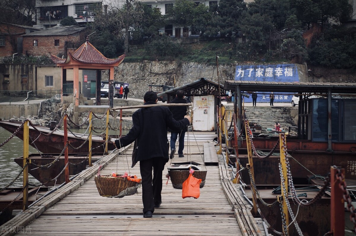 国内最值得自驾的七条绝美路线,此生必去的中国100个攻略