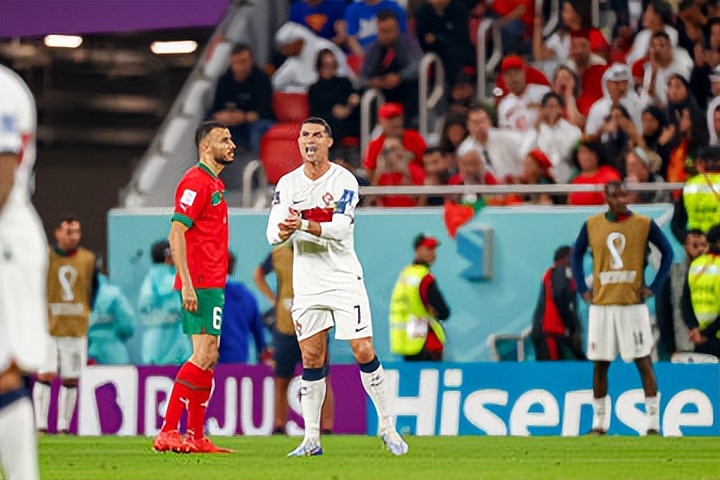 葡萄牙不敌摩洛哥无缘四强，阿根廷裁判漏掉球队点球，赛后被质疑