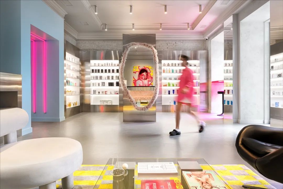 乌克兰MILA70平方美容店|temproject