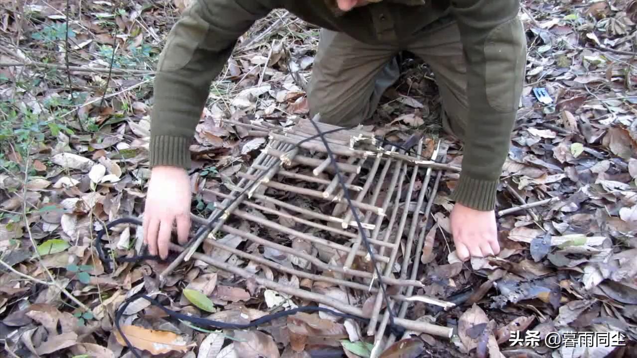 野外求生背包应该装什么,野外生存背包里的装备