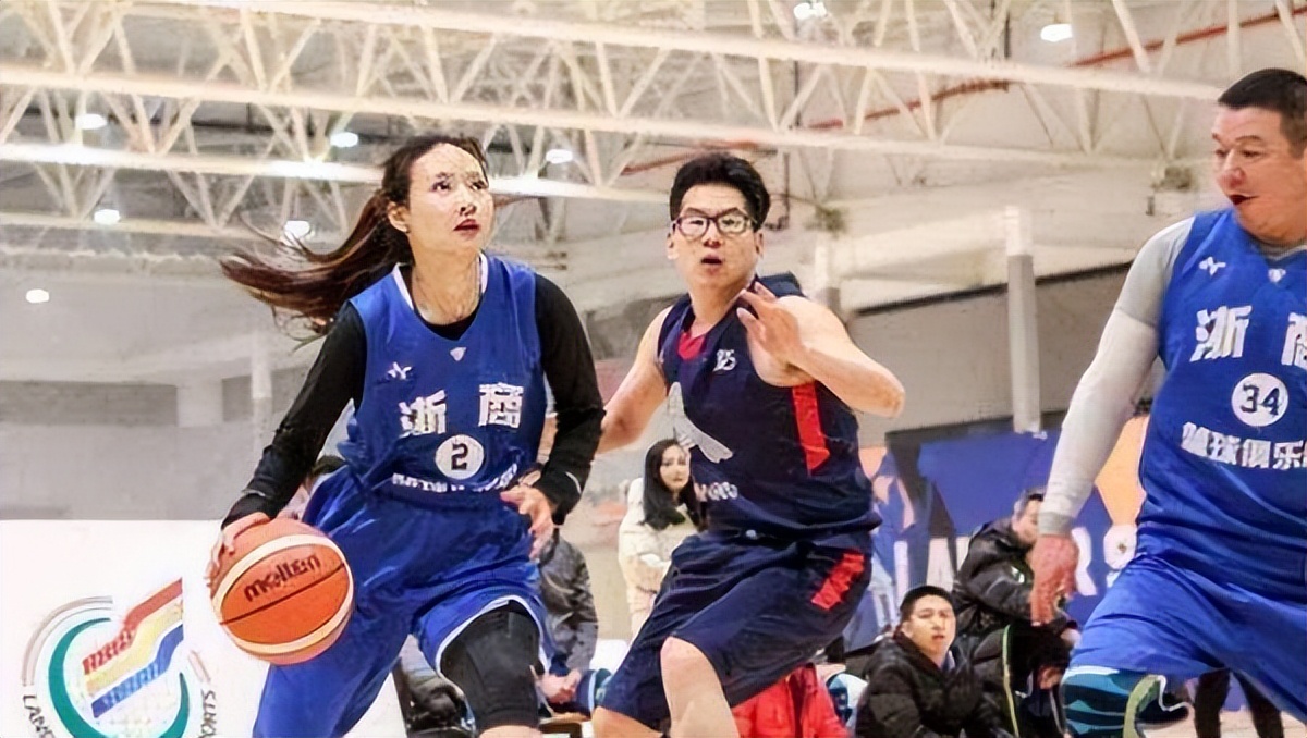 女篮颜值天花板李梦,女篮王思雨成长之路