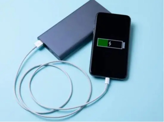 正确充电让手机寿命延长十倍,手机是每天充电还是用完了才充电