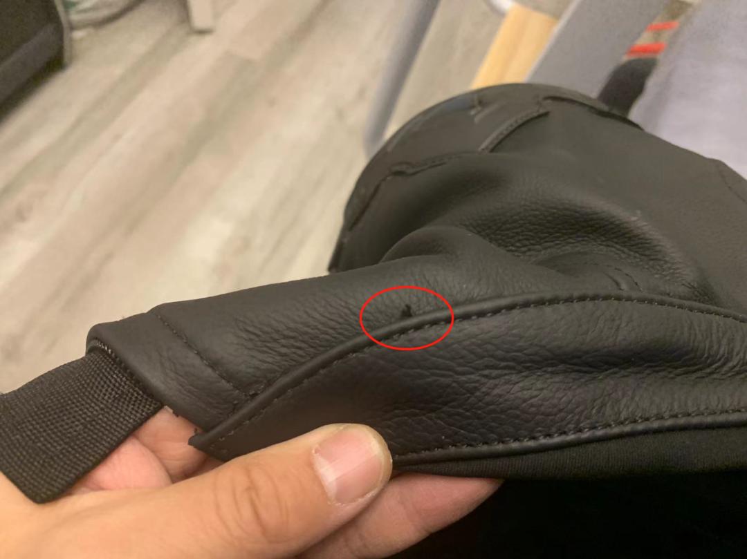 飞儿骑行服对比雷翅骑行服,飞儿黑金骑行服