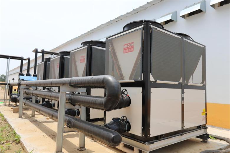 美的空气能热水器耗电量大吗,300平房子空气能热水器耗电量