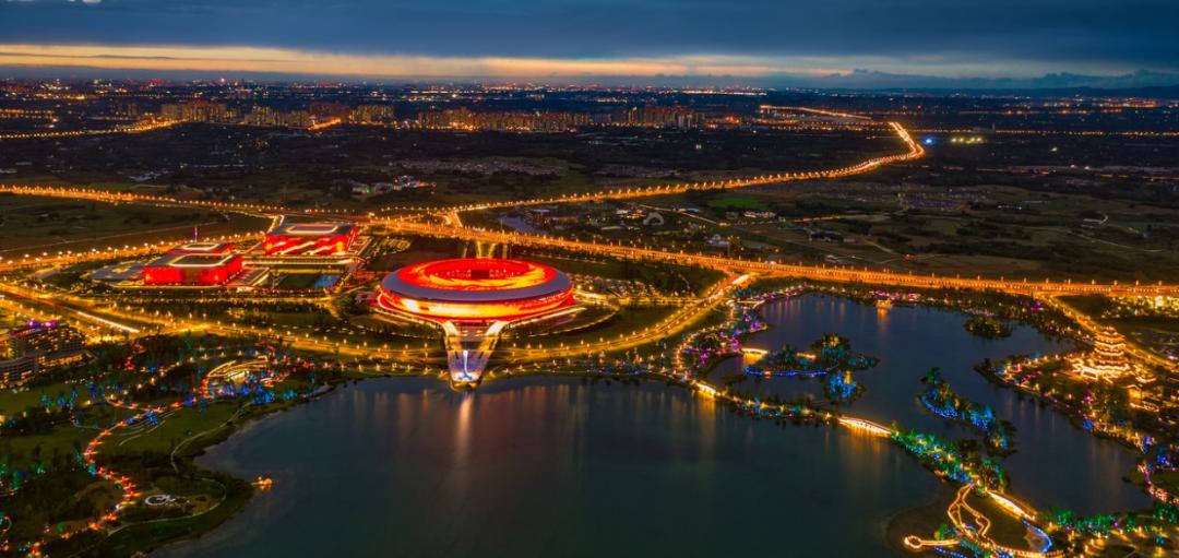 房企转型产业地产的机遇,商业地产新模式体育地产