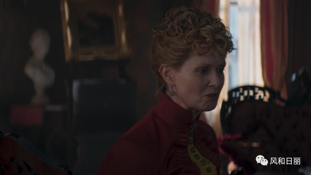 《珠光宝气》俪群会之「名媛团体观察」:抱团也是技术活